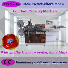 Máquina automática de acondicionamento de embalagens de preservativos